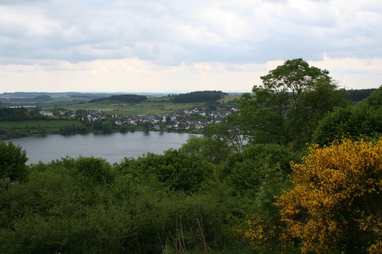 Location Panoramagreen Burg Reuland Eksteriør bilde