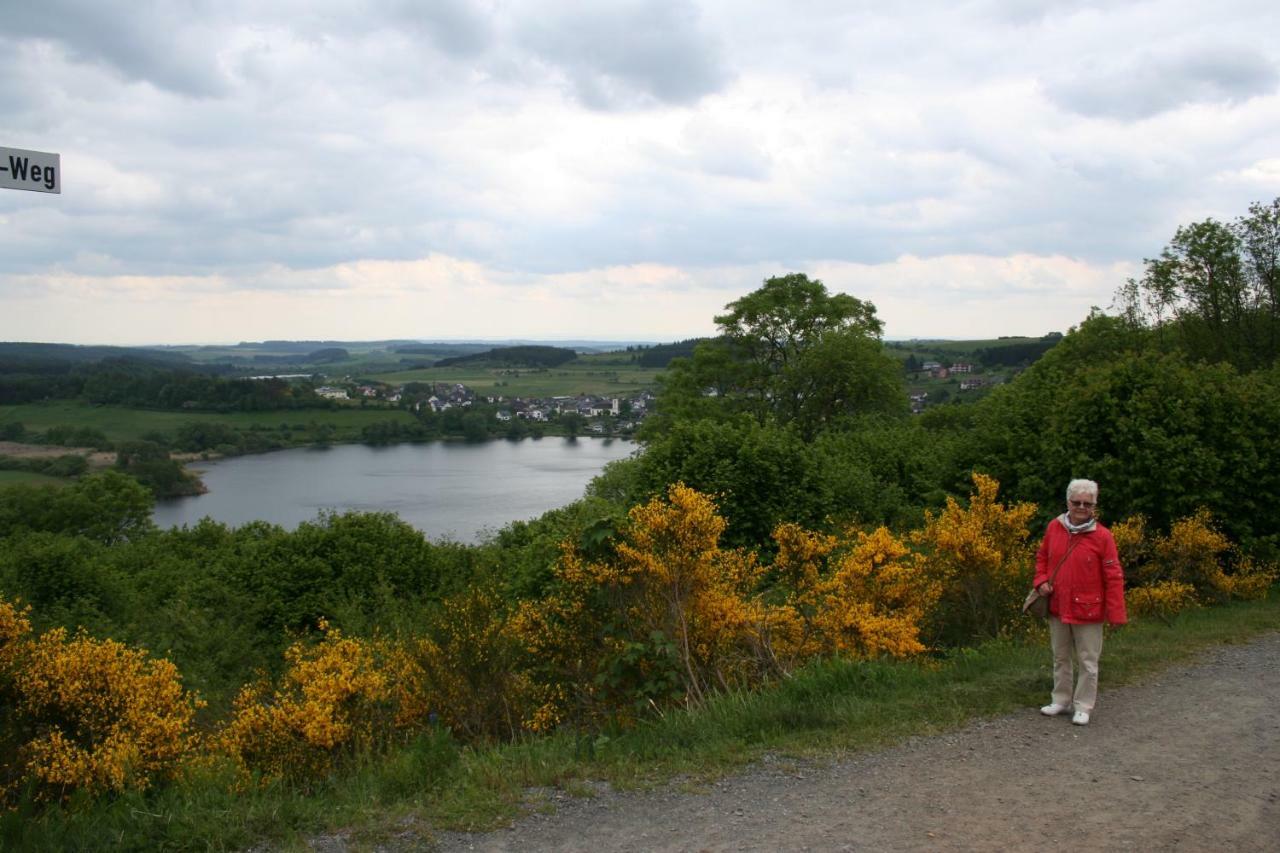 Location Panoramagreen Burg Reuland Eksteriør bilde